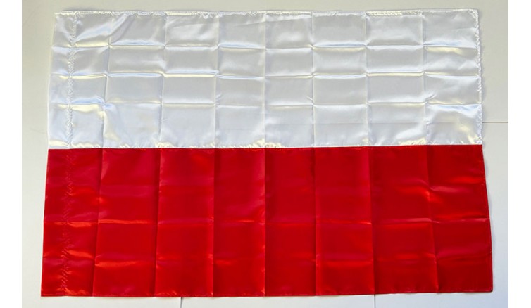 Polska flaga wykonana z atlasu 90cm * 135cm Polska flaga wykonana z atlasu 90cm * 135cm